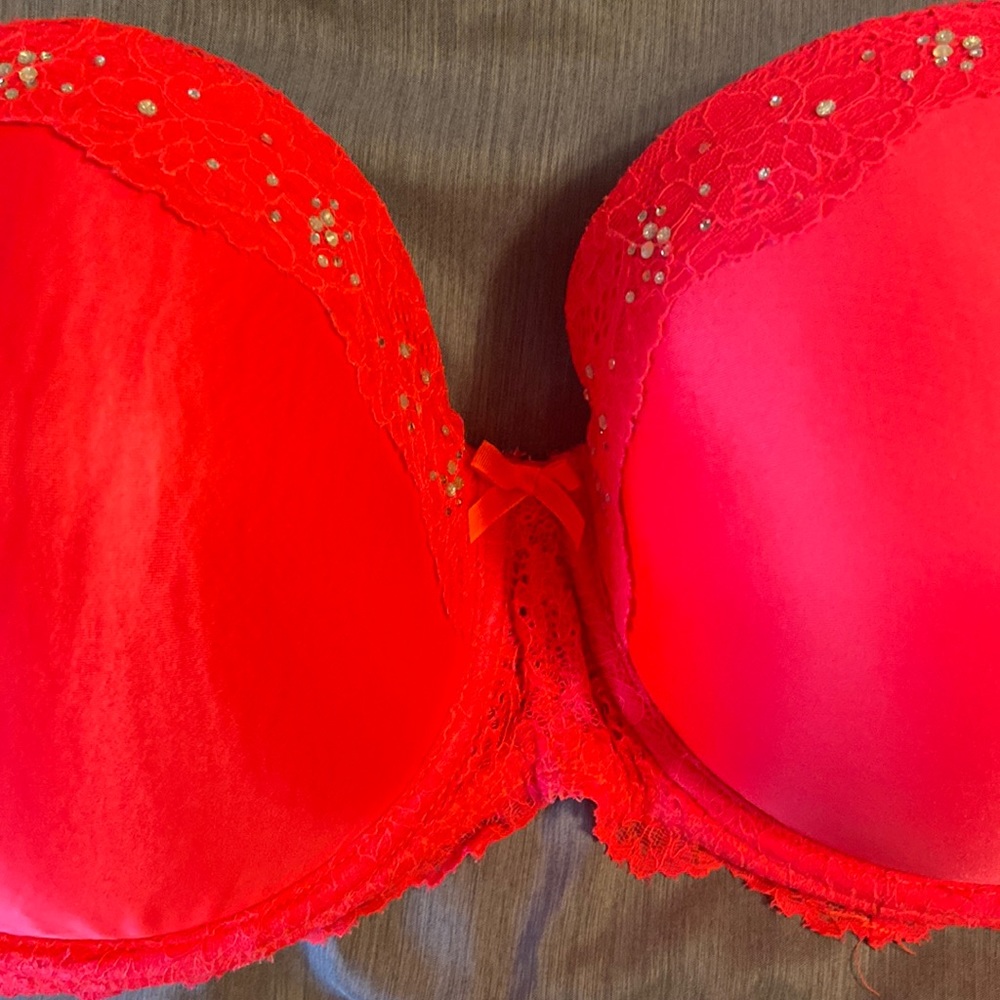 Super sexy Victoria’s Secret bra